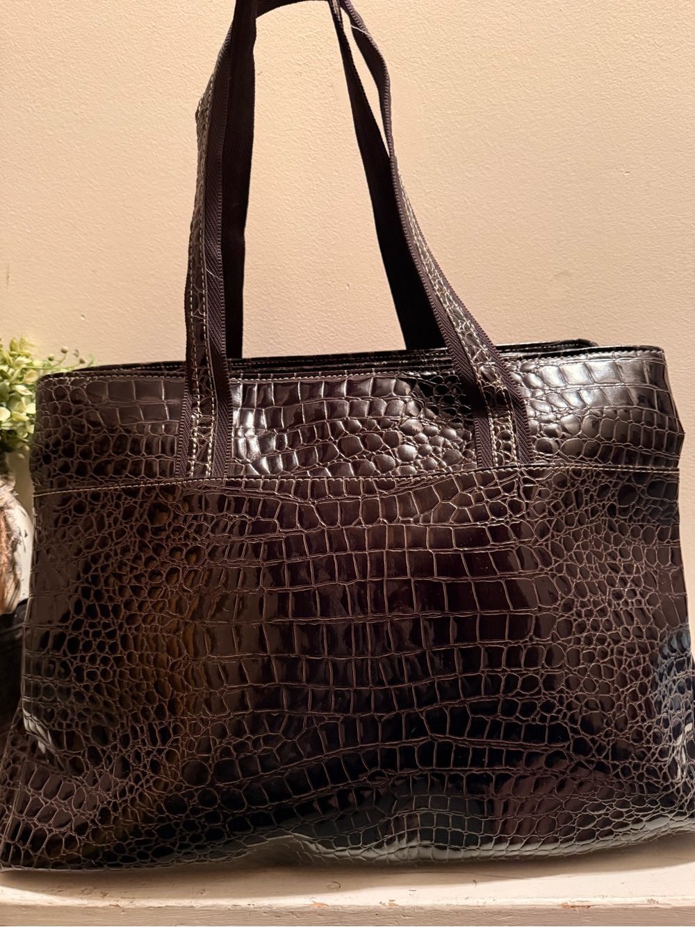Kathy Van Zeeland Black Mock Patent Croc PVC Shoulder XL Tote Bag, 18"x13"x7"EUC - Picture 3 of 16